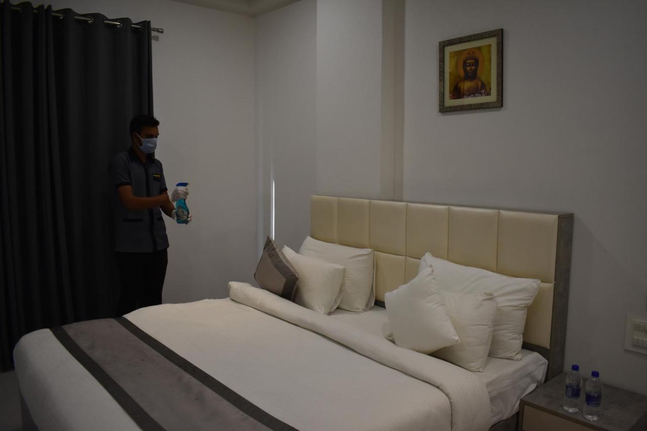 Hotel Siddhartha Inn Udaipur Buitenkant foto