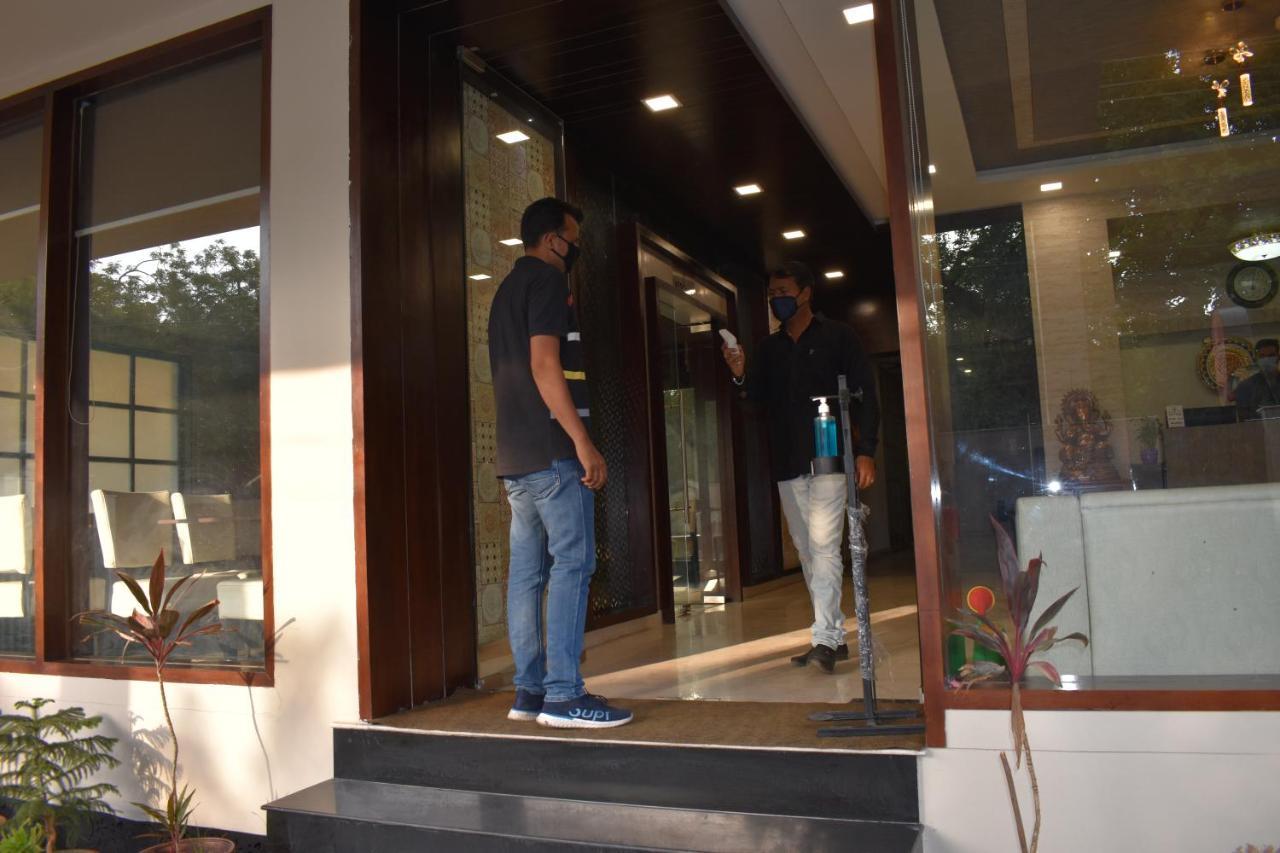 Hotel Siddhartha Inn Udaipur Buitenkant foto