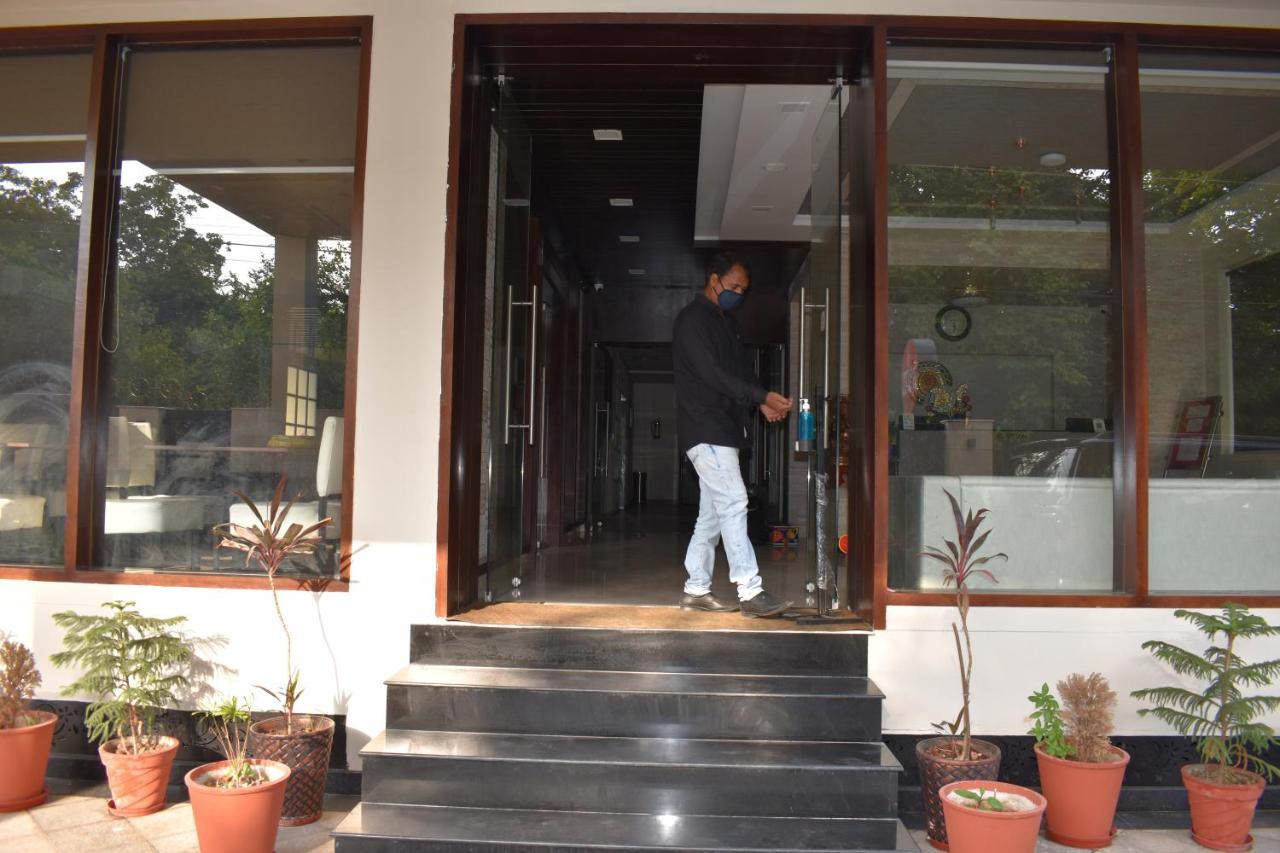 Hotel Siddhartha Inn Udaipur Buitenkant foto
