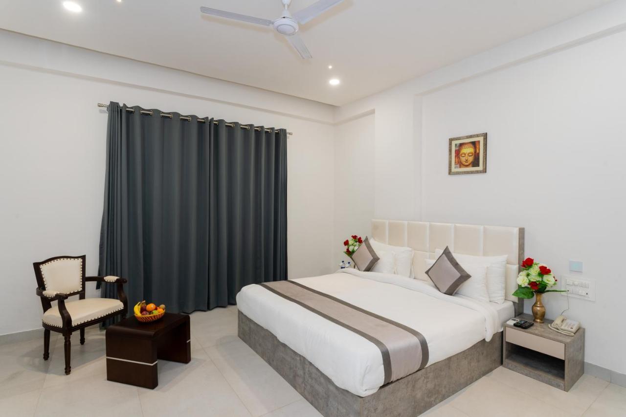 Hotel Siddhartha Inn Udaipur Buitenkant foto